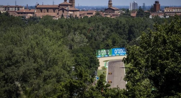 Imola felkészül, hogy beugorjon az év végén