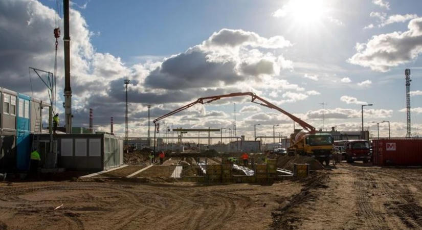 Nem a Duna vízszintje az egyetlen baj Pakson: súlyos visszaélések lehetnek a bővítés földvásárlásai körül