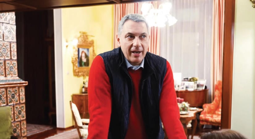 Lázár János nagyon nem akarta, de kiderült miben sántikált Svájcban