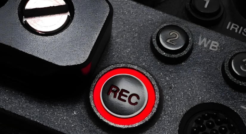Nőket videózott az utcán egy ételfutár Debrecenben, de ennyivel nem érte be