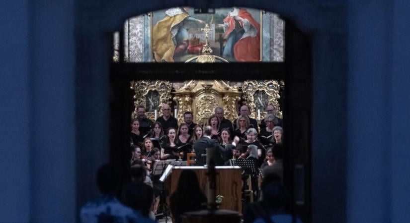 Ingyenes bakonyi programok: koncert, veteránautók, csillagnézés és önismeret (képek)