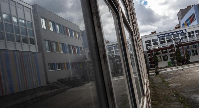Szaniszló Sándor: Olyan nem fordulhatna elő még egyszer, hogy bosszúból, felelőtlenül kirúgunk tanárokat