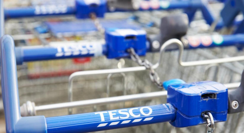 Egy lépéssel közelebb kerülhetett a Tesco a magyarországi kivonuláshoz