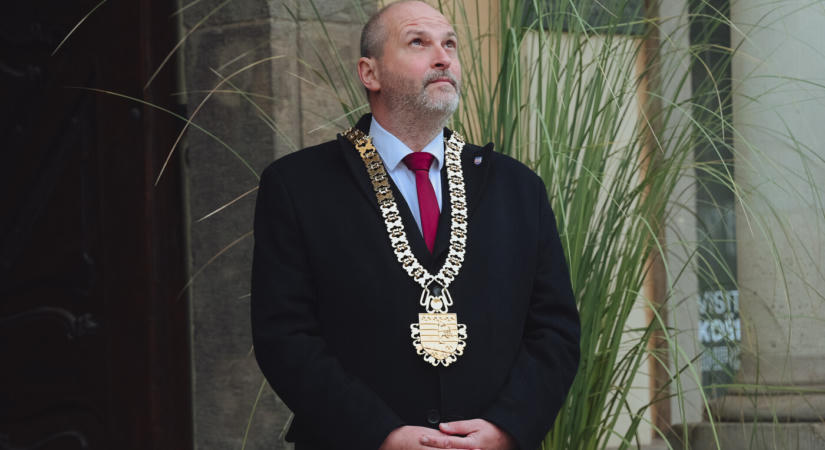 Nyolcan indulnak a kassai polgármesteri székért, Polaček harmadszor is megméretteti magát