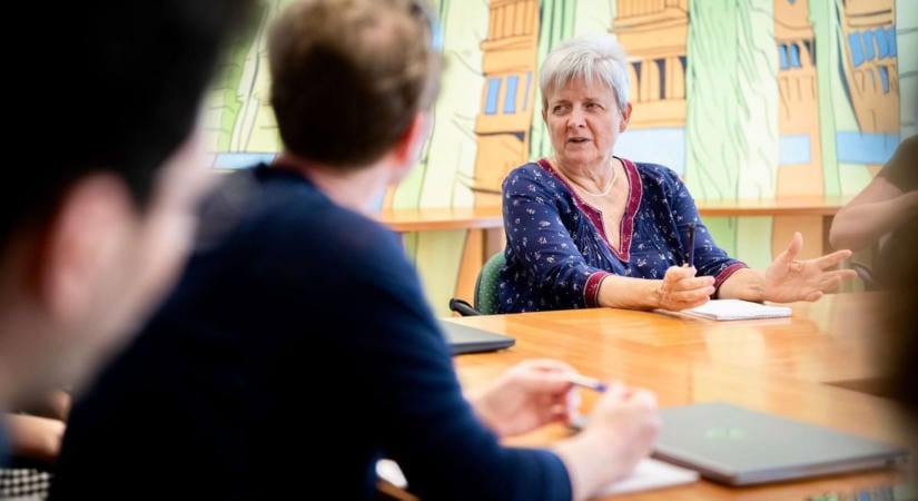 Furcsa magyarázattal állt elő Lannert Judit, hogy miért csökkent a tanárok bére szeptemberben: egyből nekiesett a fideszeseknek – "Az amnézia betegség"