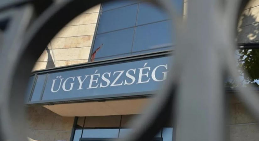 Elképesztő történet: segítségnyújtás elmulasztása miatt emeltek vádat három ember ellen