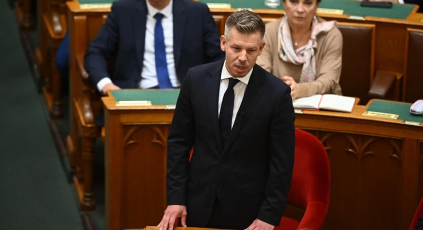 Magyar Péter mentelmi jogát is felfüggesztette az Országgyűlés