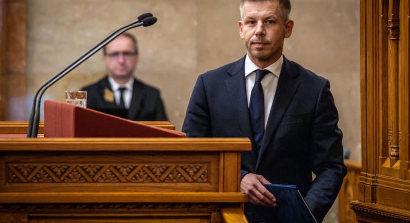Elszabadultak a szexuális poénok Magyar Péter Facebook-oldalán