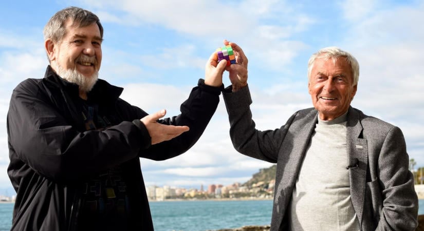 Két legenda egy fotón, ráadásul az egyik magyar: előszőr találkozott a Rubik-kocka és a Tetris atyja