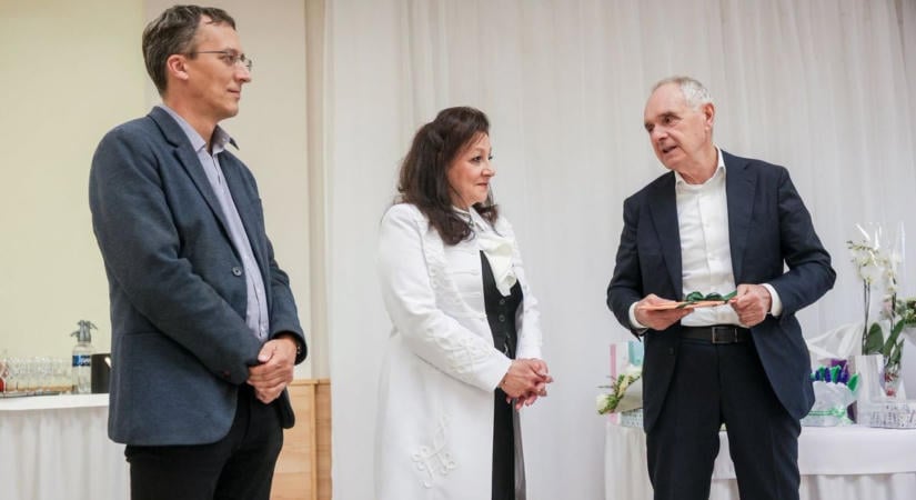 Három évtized után nyugdíjba vonul a kaposvári Szociális Iroda vezetője