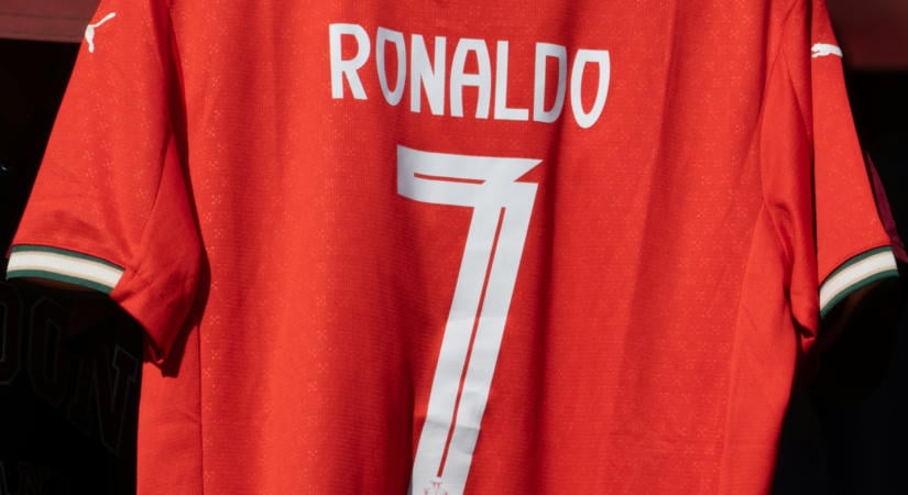 Ronaldótól elvették a bűvös 7-es mezét