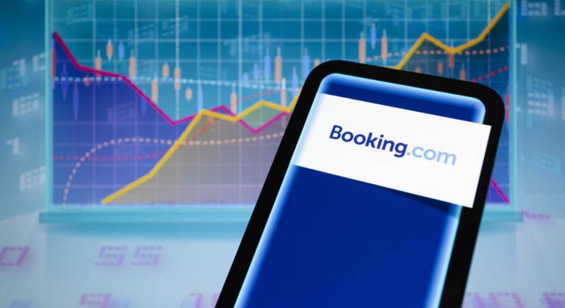 Hamis szállások és megtévesztő üzenetek: bajba kerülhet a Booking.com