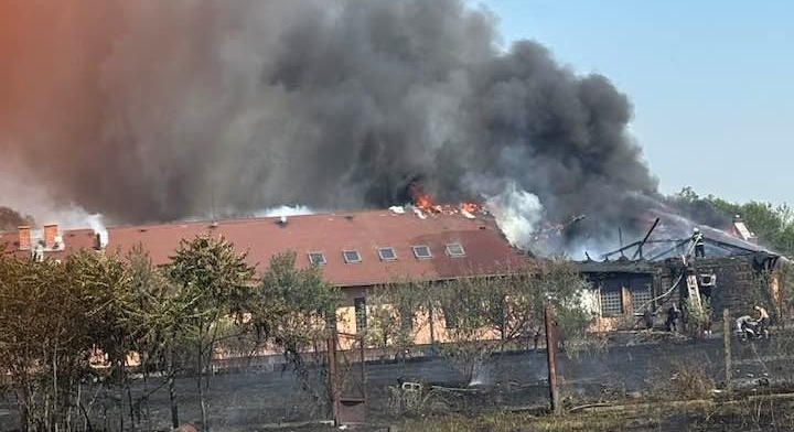 Videó: lángokba borult a hejőpapi óvoda tetőszerkezete