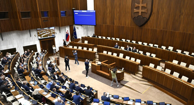 Nyugdíjemelés és több szociális intézkedés is terítéken: kezdődik a harc a jövő évi költségvetésért