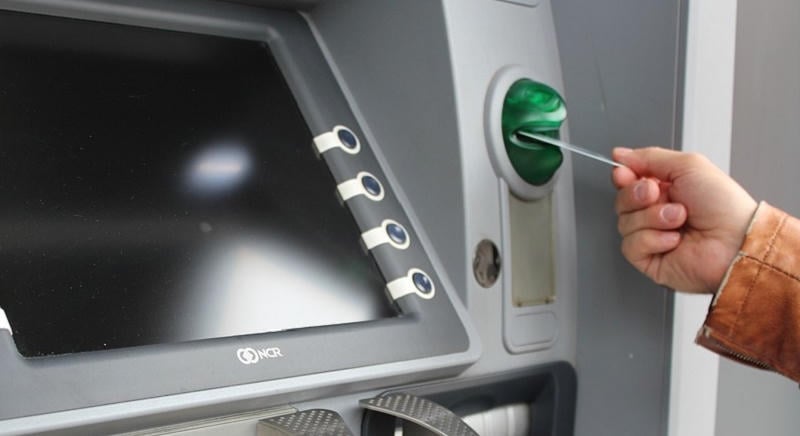 BiztosDöntés.hu: fogyni kezdtek a hazai ATM-ek