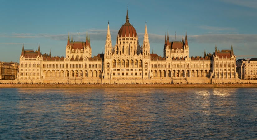 Európa legszebb épülete lett a budapesti Országház – rangos nemzetközi lista élén végzett
