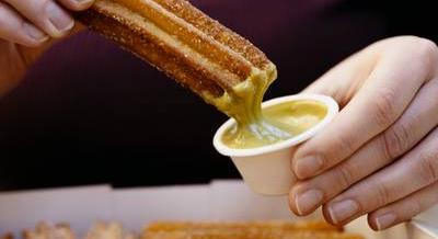 A csapból is churros folyik a Churría pultjában – A Dob utcában csaphatsz le a spanyol kedvencre