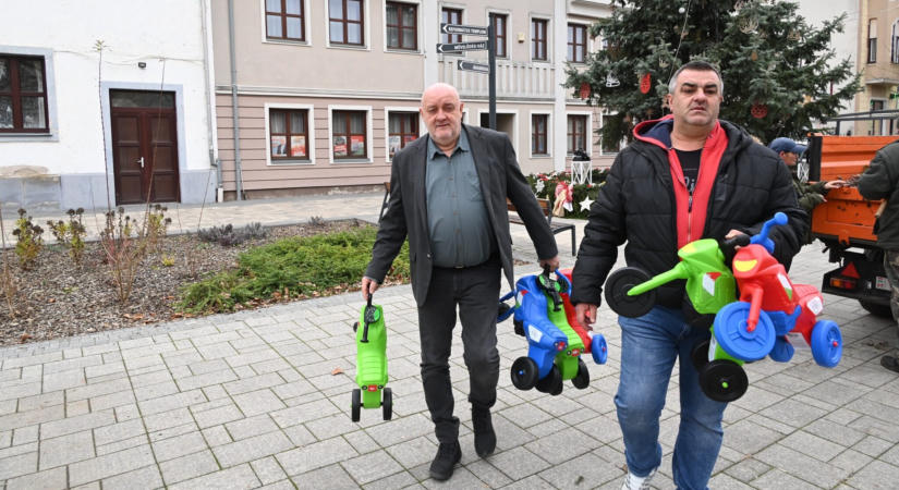 Megkérdezte a minisztérium, hogy kitől kaptuk meg a túlárazott kismotorok adatait