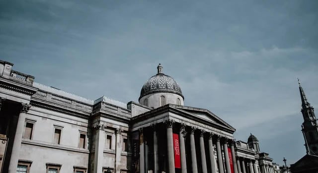 Tiltakoznak a londoni múzeumok a külföldieket sújtó belépődíjak ellen
