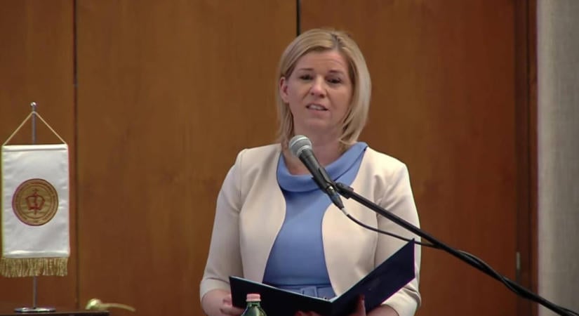 Üzent a börtönből az NKA-ügy miatt letartóztatott Varga-Bajusz Veronika