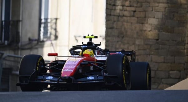 Hamilton: Ez nem a pilóta hibája, hanem a szabályoké