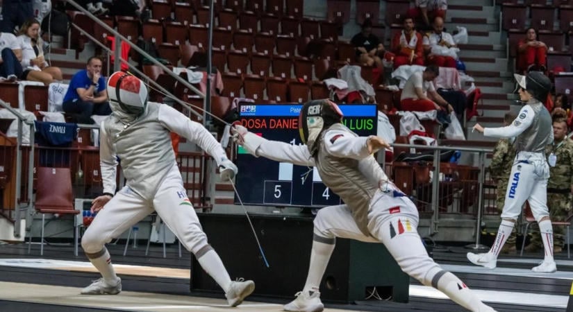 Dósa Dániel aranyérmes, a férfi párbajtőrcsapat bronzérmet szerzett a veszprémi katonai vívó-vb-n