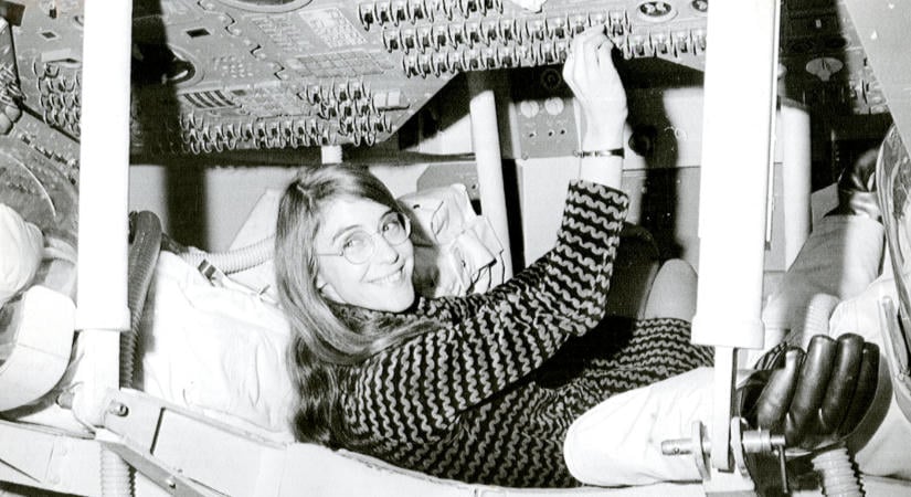 A nő, aki eljuttatta az első embert a Holdra – 90 éves korában meghalt Margaret Hamilton