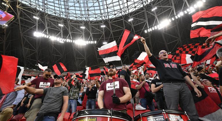 Az MLSZ szívhat a járványügyi szabályokat semmibe vevő ultrák miatt
