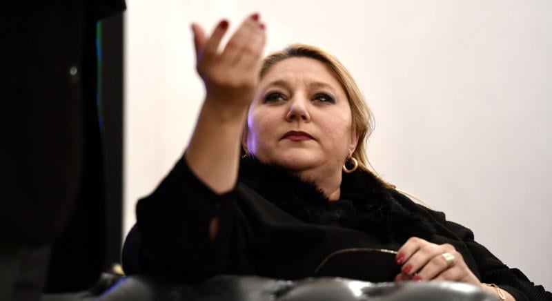 Hajmeresztő álhíreket terjesztett Șoșoacă az orosz sajtóban