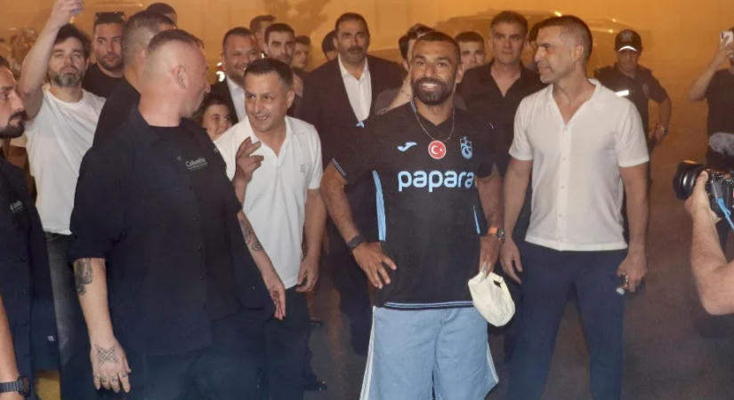 Mohamed Szalah elhagyta Szoboszlaiékat
