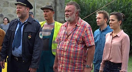 Fellázadt Pajkaszeg, magukhoz láncolnák A mi kis falunk stábját