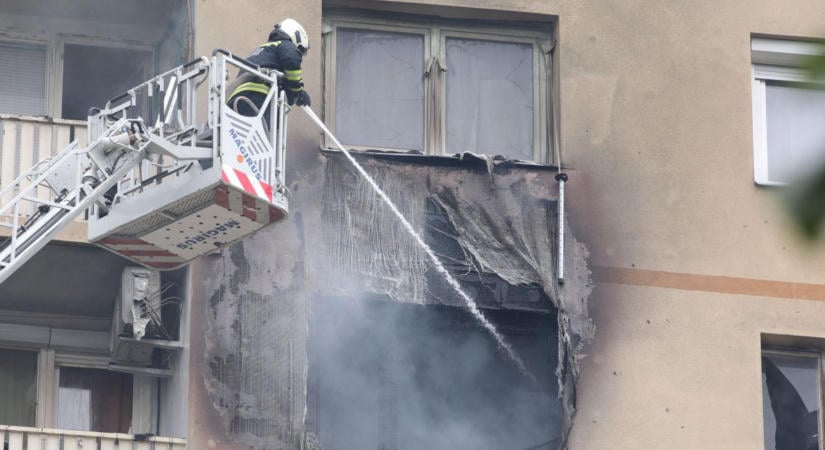Harminc tűzoltó érkezett a toronysori tűzvészhez – így zajlott a hősies életmentés