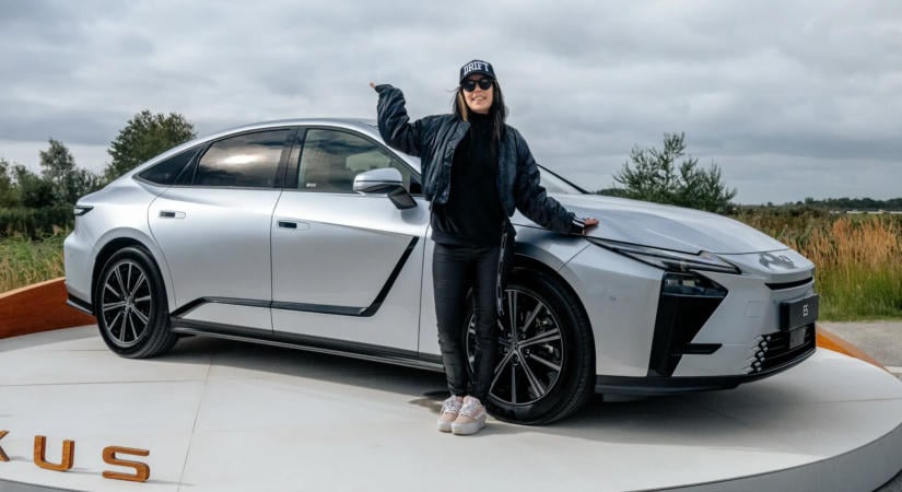 Már az LS nyomában jár az új Lexus ES – vezettük az összkerekes hibridet