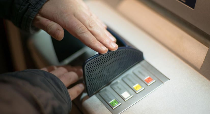 Fiókokat von össze a nagy magyar bank, szabolcsi települések is érintettek