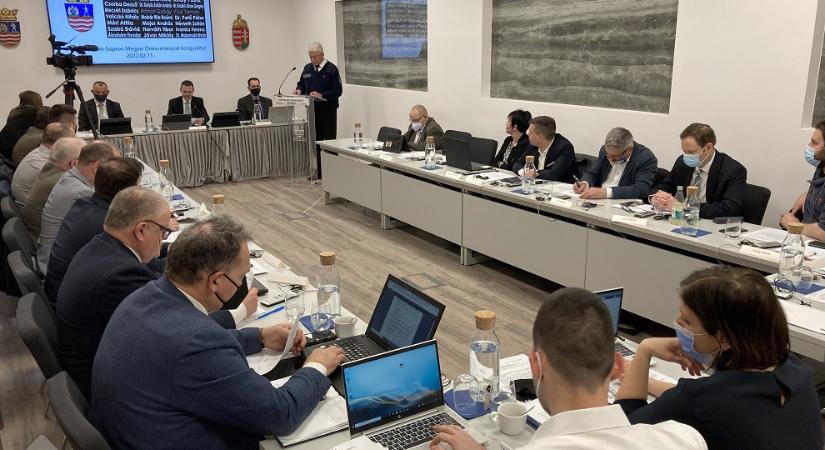 „Zöldebb” lesz a megyei önkormányzat épülete