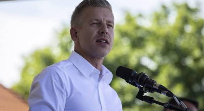 Magyar Péter a szeretetről posztolt az örökbefogadási bejelentés után