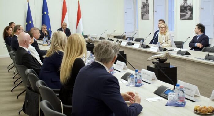 Konstruktív párbeszédről egyeztetett az Igazságügyi Minisztérium az Országos Bírói Tanáccsal