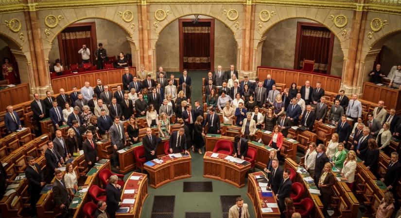 Sulyok Tamás elmozdításáról vitáznak: élőben a Parlamentből