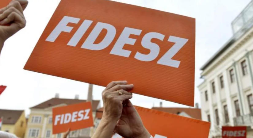 „Még mindig Orbán a miniszterelnök” – gyűlnek a bukott fideszesek a szombati rendezvényre