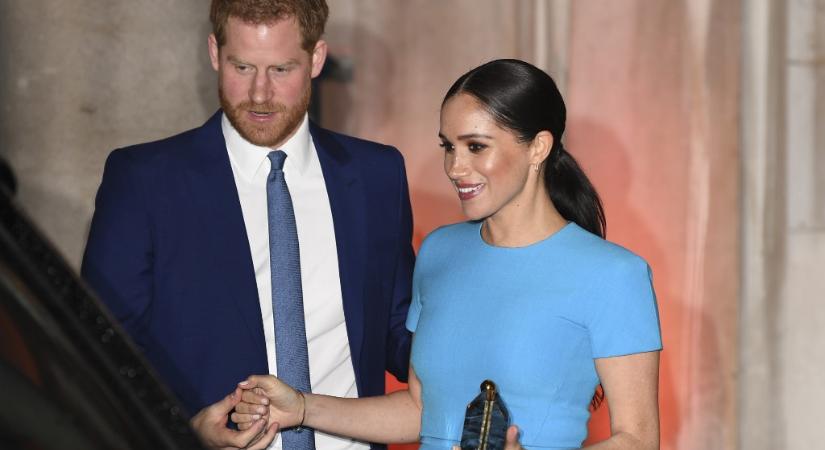 Harry herceg gyermekét még nem láthatta a királyi rokonság