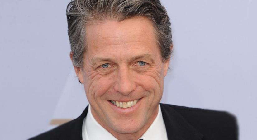Látványosan megöregedett az egykori szívtipró, Hugh Grant – Így néz ki ma a színész