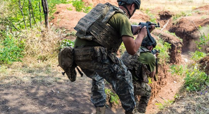 Az ukrán védelmi miniszter bírálta a fegyveres erők főparancsnokát