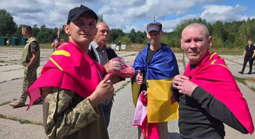 Három kárpátaljai katona tért haza az orosz hadifogságból Ukrajnába