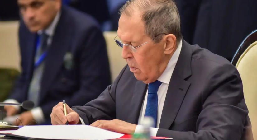 Lavrov: nem fogunk könyörögni Európának