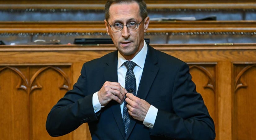 Varga Mihály riadót fújt: vége a nyugodt időknek, új fegyverek kellenek a jegybankoknak