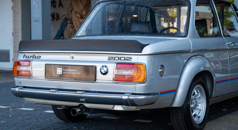 Az első turbós BMW – legendás 2002 Turbo vár új gazdára