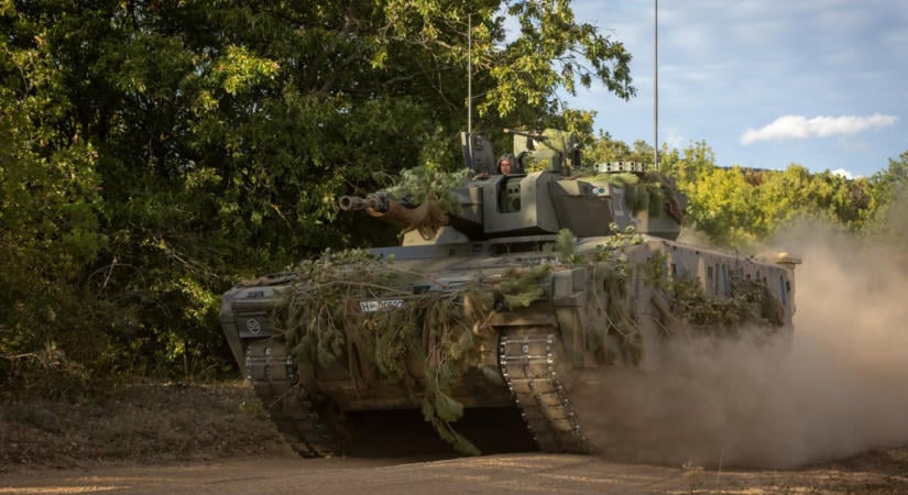 Magyarország 16 milliárd helyett csak 5,4 milliárd euró védelmi hitelt vesz fel