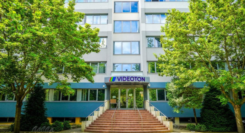 Videoton-vezér: túlzott a forint erősödése, a vevők diktálnak, a beruházások is visszaestek – „Az, hogy az ország megítélése Nyugaton változott, még nem tölti fel az üres gyártókapacitásokat”