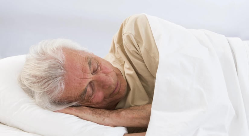 Az alvás segíthet az Alzheimer-kór korai felismerésében