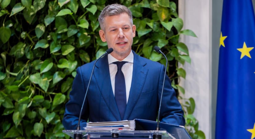 Ezen a mérkőzésen bizonyíthat Magyar Péter és Varga Judit fia a válogatottban